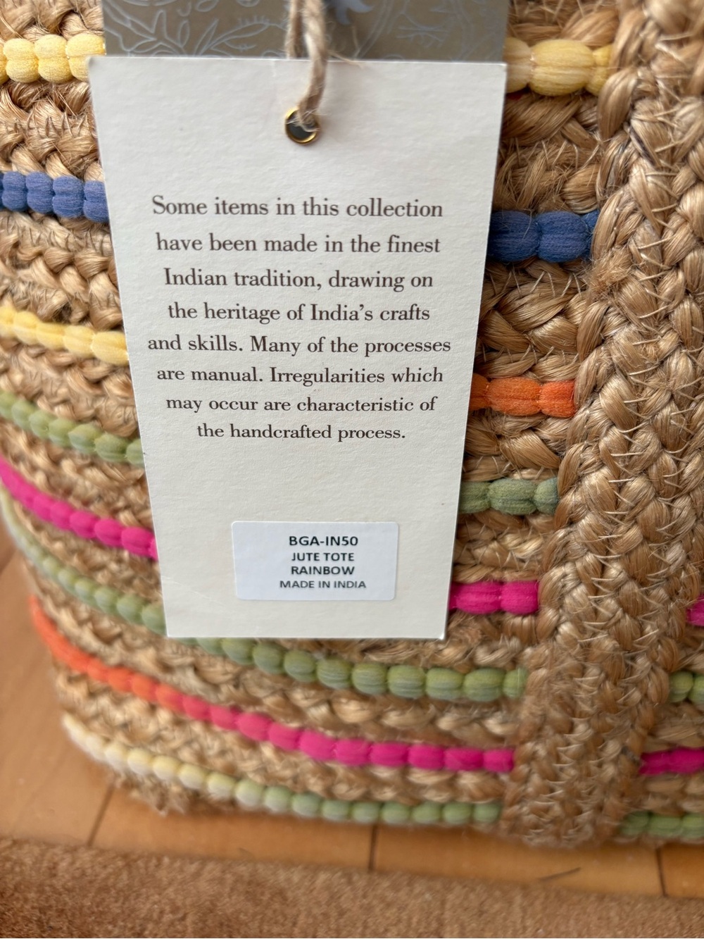 NWT, Anthropologie Antik Kraft Tuhi Colorful Jute Rainbow Tote w/ Wooden Handels - Picture 11 of 16